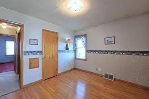 7330 W Potomac Ave, Milwaukee, WI 53216 - Photo 18