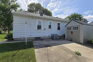 7330 W Potomac Ave, Milwaukee, WI 53216 - Photo 34