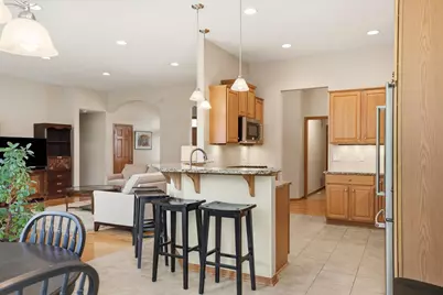 N173W20011  Creekside Dr, Jackson, WI 53037 - Photo 6