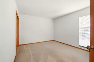 N173W20011 Creekside Dr, Jackson, WI 53037 - Photo 24