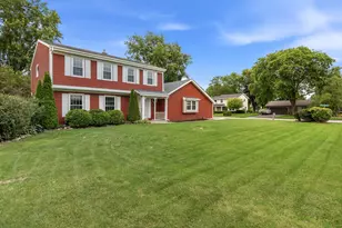 4590 S Regal Dr, New Berlin, WI 53151 - Photo 32