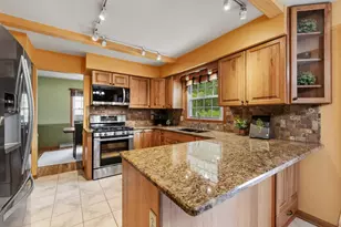 4590 S Regal Dr, New Berlin, WI 53151 - Photo 8