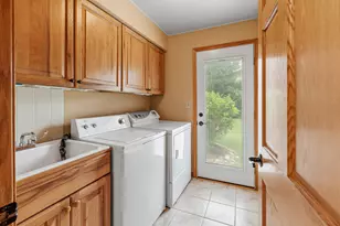 4590 S Regal Dr, New Berlin, WI 53151 - Photo 16