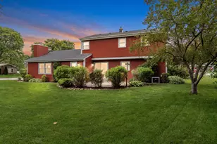 4590 S Regal Dr, New Berlin, WI 53151 - Photo 28