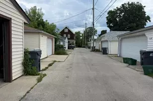 1103 S 46th St, West Milwaukee, WI 53214 - Photo 30