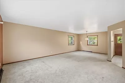 3552  Lusan Dr, Jackson, WI 53012 - Photo 2
