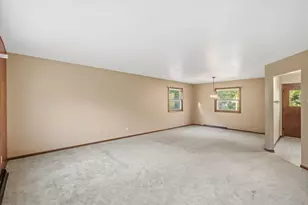 3552 Lusan Dr, Jackson, WI 53012 - Photo 2