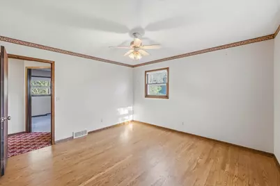 3552  Lusan Dr, Jackson, WI 53012 - Photo 16