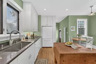 2734 N Farwell Ave, Milwaukee, WI 53211 - Photo 10