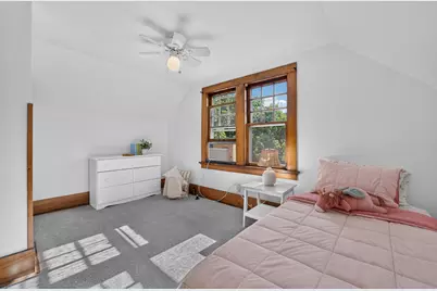 2734 N Farwell Ave, Milwaukee, WI 53211 - Photo 24