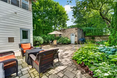 2734 N Farwell Ave, Milwaukee, WI 53211 - Photo 26