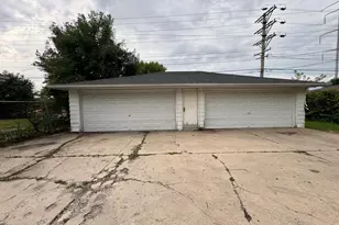 6451 N 73rd St, Milwaukee, WI 53223 - Photo 28