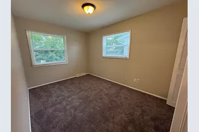 6451 N 73rd St, Milwaukee, WI 53223 - Photo 16
