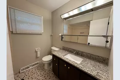 6451 N 73rd St, Milwaukee, WI 53223 - Photo 10