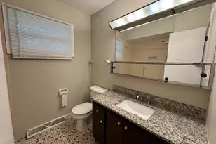 6451 N 73rd St, Milwaukee, WI 53223 - Photo 10