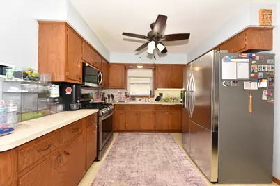 2382 S 93rd St, West Allis, WI 53227 - Photo 4