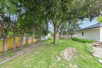 2382 S 93rd St, West Allis, WI 53227 - Photo 18