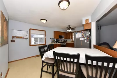 2382 S 93rd St, West Allis, WI 53227 - Photo 6