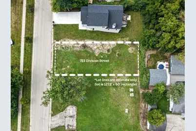 723  Division St, Delafield, WI 53018 - Photo 2