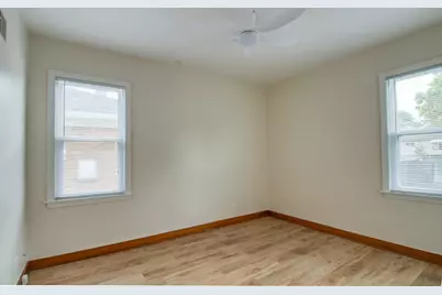 2924 S 46th St, Milwaukee, WI 53219 - Photo 16