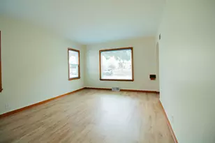 2924 S 46th St, Milwaukee, WI 53219 - Photo 6