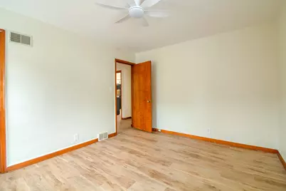 2924 S 46th St, Milwaukee, WI 53219 - Photo 18