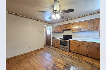 5863 S Hately Ave, Cudahy, WI 53110 - Photo 4