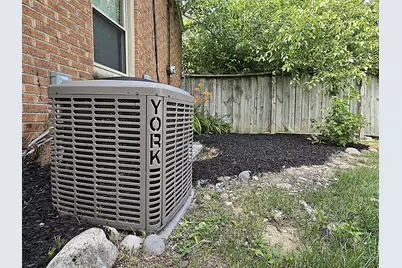 3334 N 92nd St, Milwaukee, WI 53222 - Photo 38