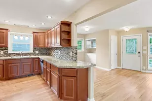 3334 N 98th St, Milwaukee, WI 53222 - Photo 10