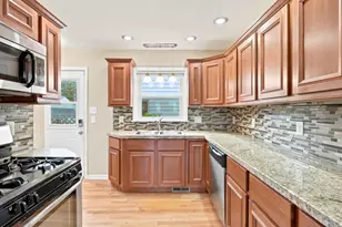 3334 N 98th St, Milwaukee, WI 53222 - Photo 12