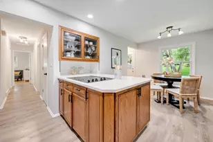 11762 N Ridgeway Ave, Mequon, WI 53097 - Photo 10