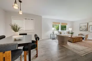 11762 N Ridgeway Ave, Mequon, WI 53097 - Photo 4