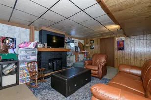 2002 Dixie Dr, Waukesha, WI 53189 - Photo 20