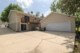 2002 Dixie Dr, Waukesha, WI 53189 - Photo 26