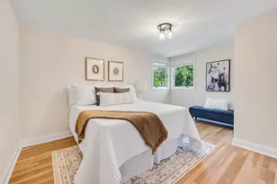 6261 N Bay Ridge Ave, Whitefish Bay, WI 53217 - Photo 12