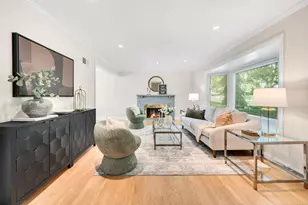 6261 N Bay Ridge Ave, Whitefish Bay, WI 53217 - Photo 2