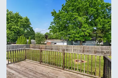 1445  Daisy Dr, Manitowoc, WI 54220 - Photo 8
