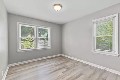5675 N 58th St, Milwaukee, WI 53218 - Photo 10