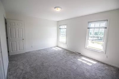 W196N11351  Shadow Wood Dr, Germantown, WI 53022 - Photo 42