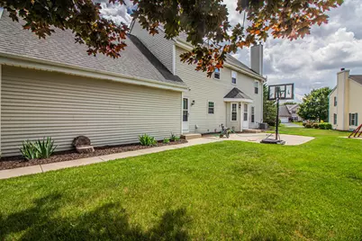 W196N11351  Shadow Wood Dr, Germantown, WI 53022 - Photo 50