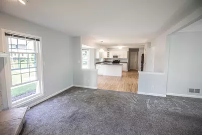 W196N11351  Shadow Wood Dr, Germantown, WI 53022 - Photo 54