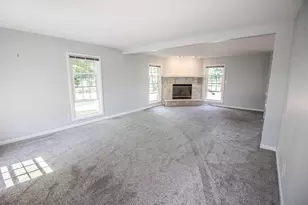 W196N11351 Shadow Wood Dr, Germantown, WI 53022 - Photo 18
