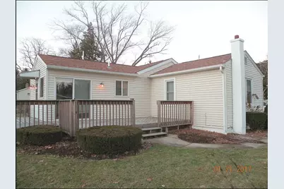 1227 N Tombeau Rd, Bloomfield, WI 53128 - Photo 2
