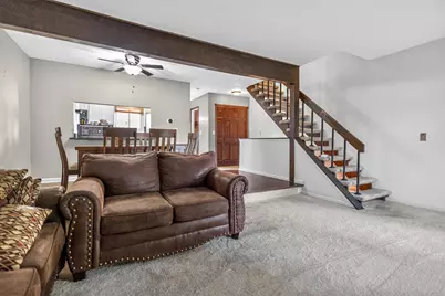W163N11463  Windsor Ct #1, Germantown, WI 53022 - Photo 4