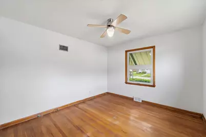 4100 S Hately Ave, Saint Francis, WI 53235 - Photo 20