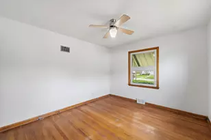 4100 S Hately Ave, Saint Francis, WI 53235 - Photo 20