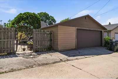 4100 S Hately Ave, Saint Francis, WI 53235 - Photo 32