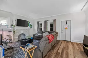 2467 W Cherry St, Milwaukee, WI 53205 - Photo 8
