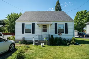5121 85th St, Pleasant Prairie, WI 53158 - Photo 1