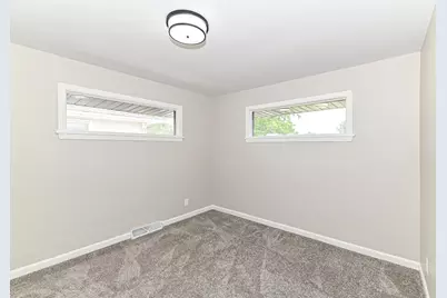 7916  22nd Ave, Kenosha, WI 53143 - Photo 16